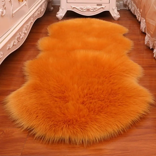 Flauschiger Schaffellteppich