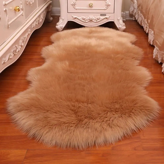 Flauschiger Schaffellteppich