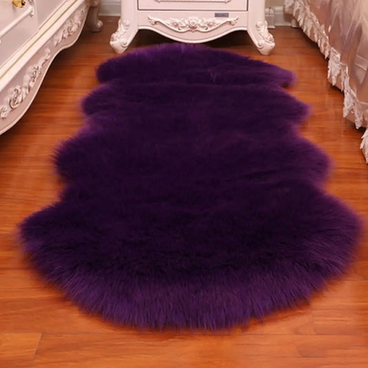 Flauschiger Schaffellteppich