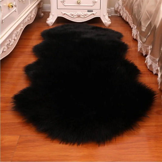 Flauschiger Schaffellteppich